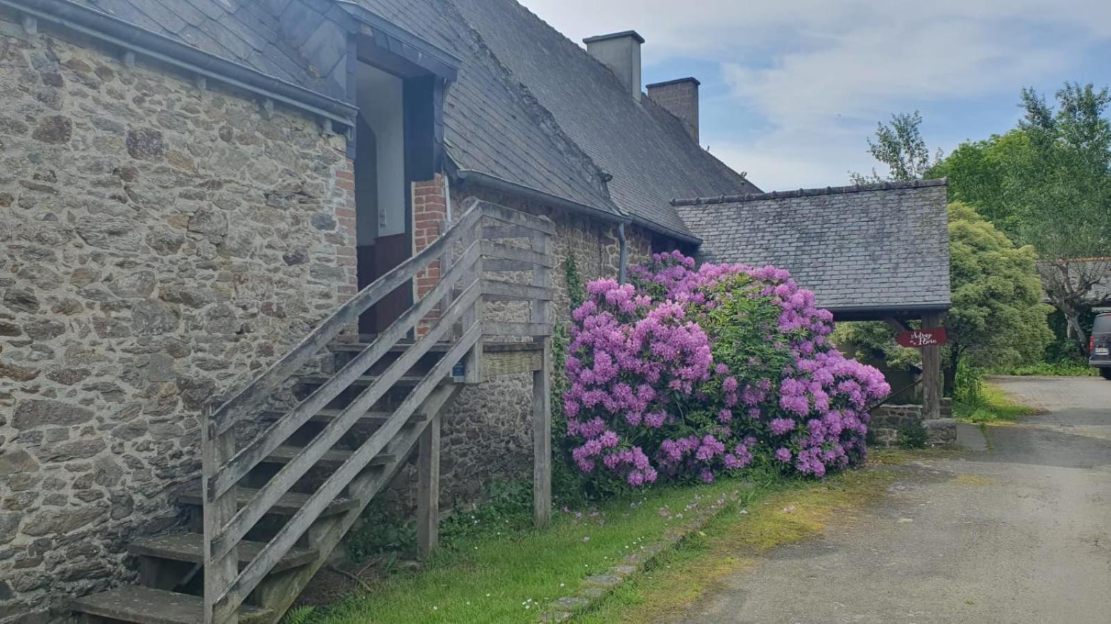 L'Auberge De La Porte Saint-Jouan-des-Guérets المظهر الخارجي الصورة