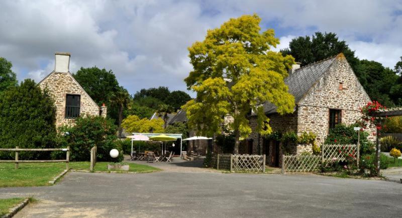 L'Auberge De La Porte Saint-Jouan-des-Guérets المظهر الخارجي الصورة