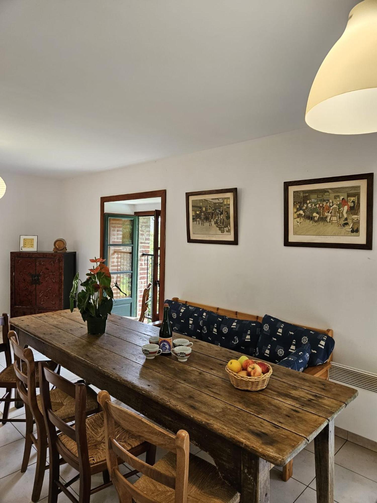 L'Auberge De La Porte Saint-Jouan-des-Guérets الغرفة الصورة